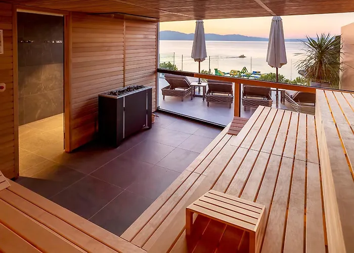 Luxury Riva Hotel 5*