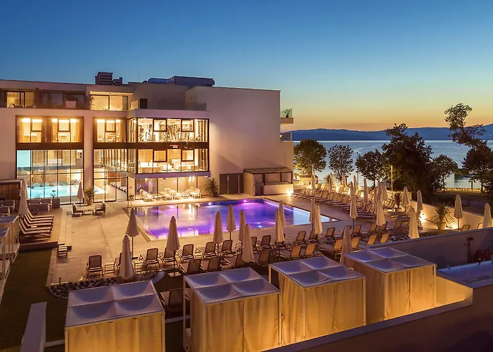 Hotel Luxury Riva 5*