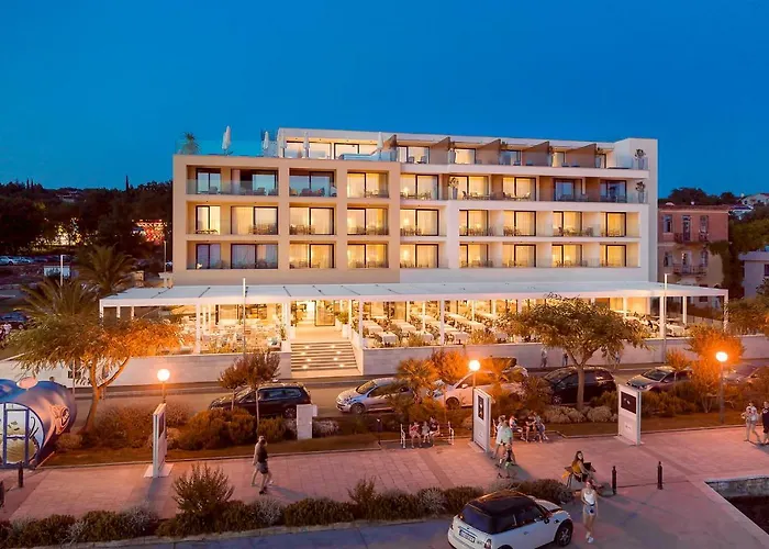 Luxury Riva Hotel 5*