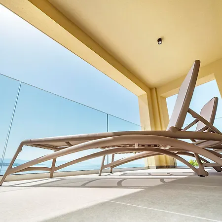 Luxury Riva Hotel