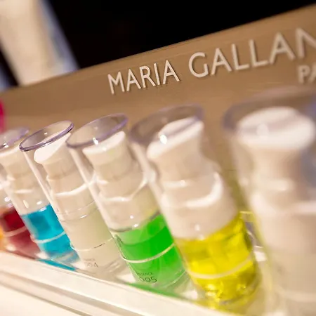 Отель Luxury Riva 5*