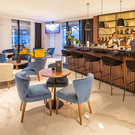 Hotel Luxury Riva 5*