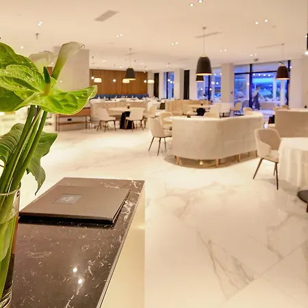 Hotel Luxury Riva