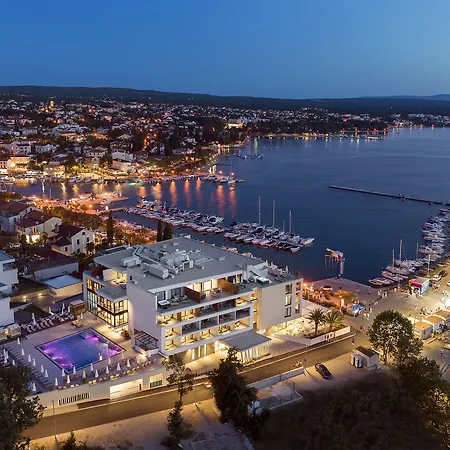 Hotel Luxury Riva 5*
