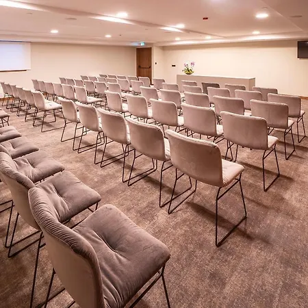 Отель Luxury Riva 5*