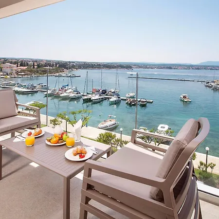 Hotel Luxury Riva 5*