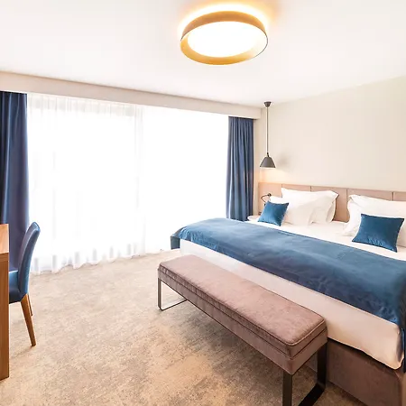 Luxury Riva Hotel
