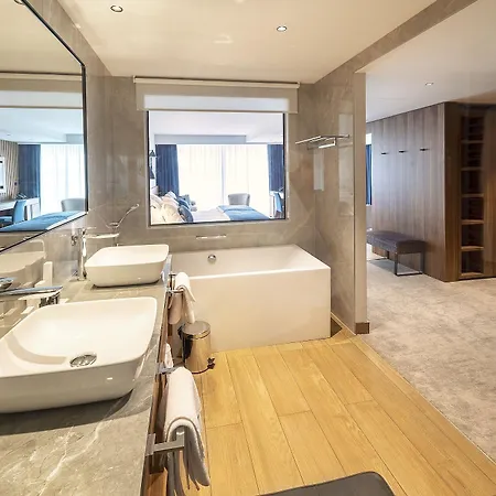 Luxury Riva Malinska