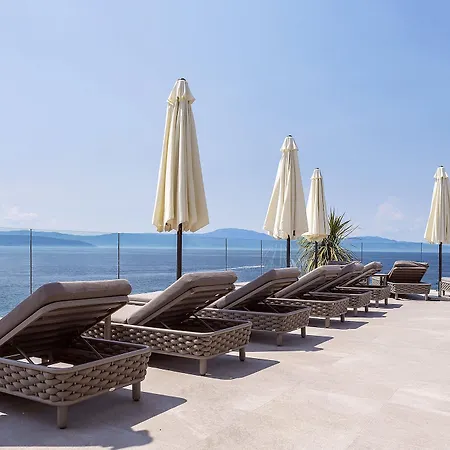 Luxury Riva